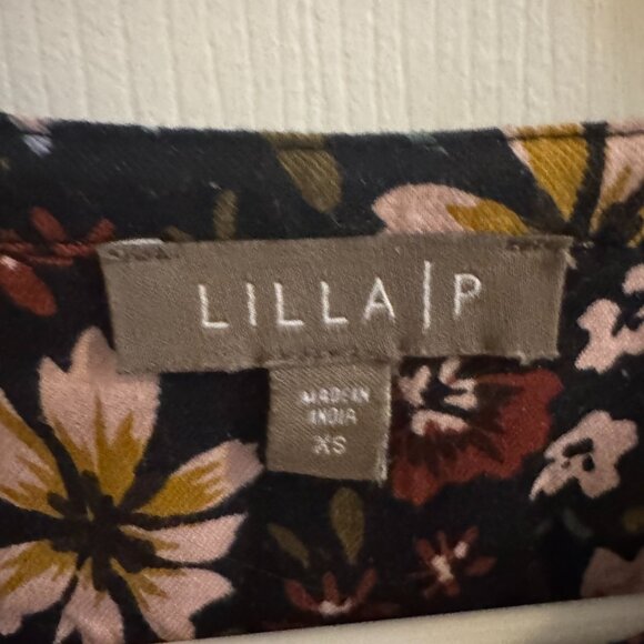 Lilla P Smocked Cuff Top in Black Floral - Picture 5 of 6